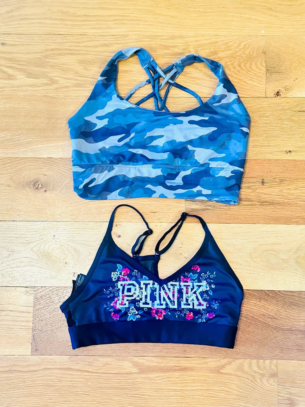 Pink Ultimate Lightly Lined Sports Bra Top Black Floral S & Camo (2)